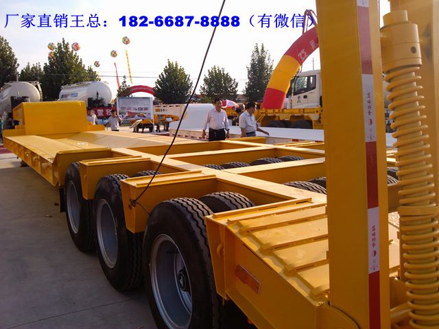 黑龙江北安市进口钢一线双桥低平板运输车