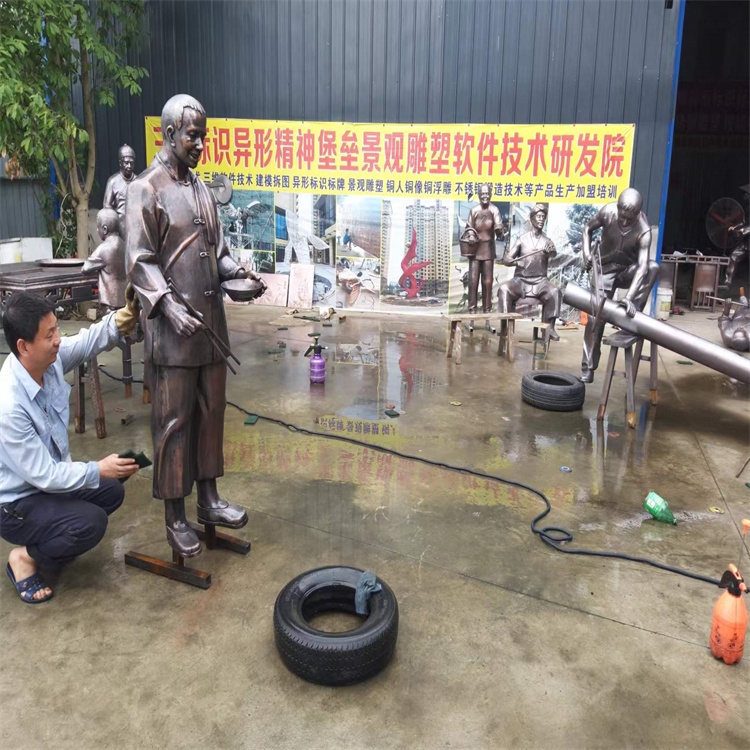 四川成都市房地产雕塑神工铭匠传统老工艺新技术安装